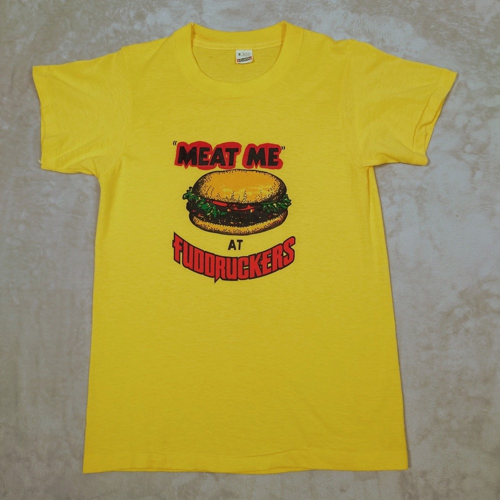 Vintage 80s Meat Me At Fuddruckers T Shirt Size S Yellow Screen Stars Retro